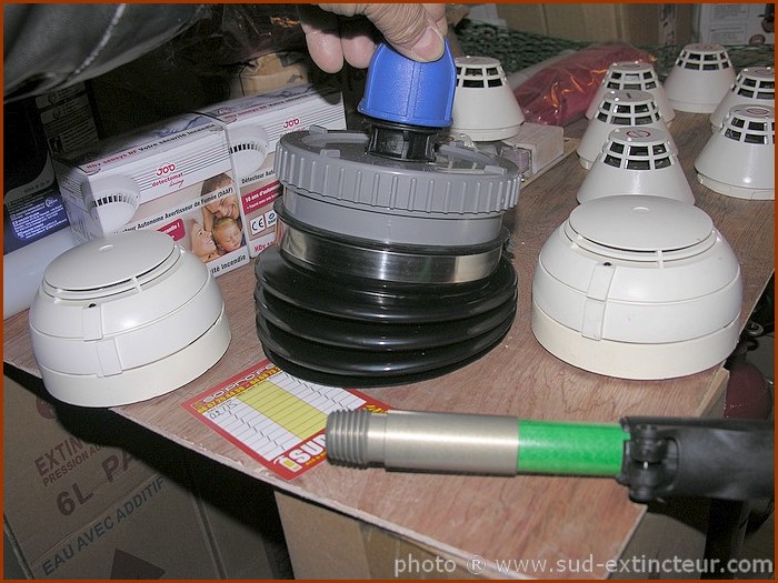 ISO SCOPIC Dispositif sp�cial pour l'isolation des d�tecteurs automatiques d'incendie